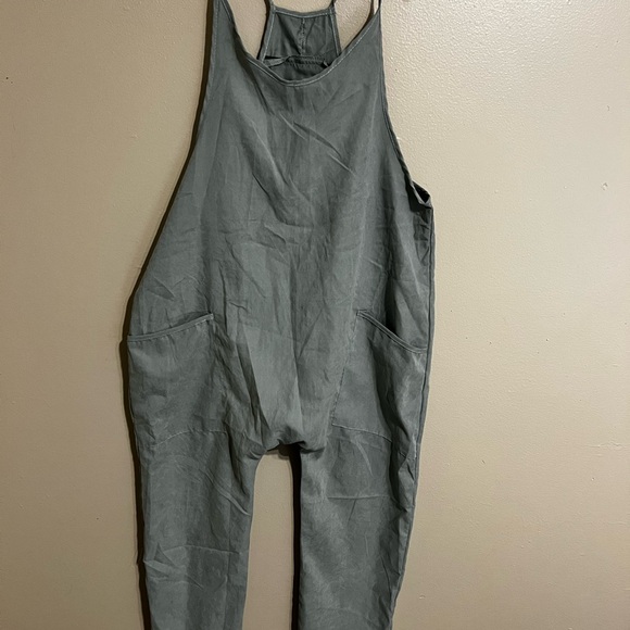 Women’s Medium Jumpsuit Romper Overalls Onesie - Picture 13 of 14